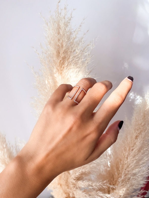 "White Stone Ring" - Image 2